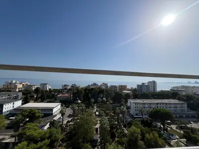 Apartament 1+1 me pamje nga deti