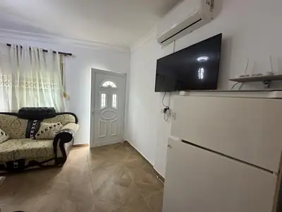 Garsonierë pranë plazhit, 8/11