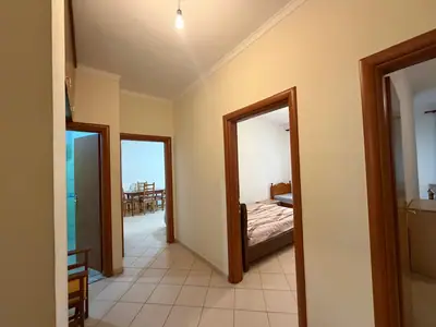Piso 2+1 cerca de la playa, 7/11
