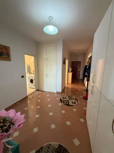 Apartament i gjerë 2+1