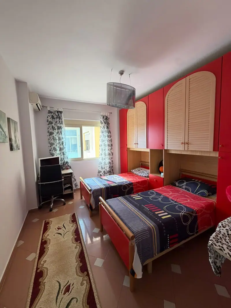 Apartament i gjerë 2+1, 3/7