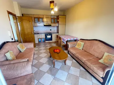 Apartament 1+1 me pamje nga deti