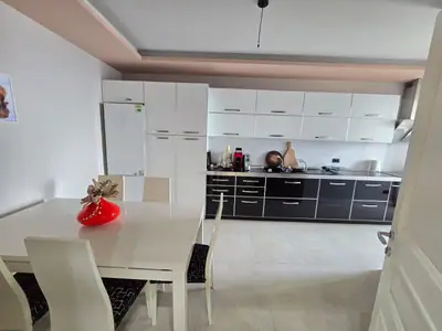 Piso amplio 2+1, 21/45