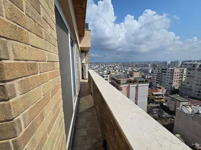 Piso amplio 2+1, 42/45