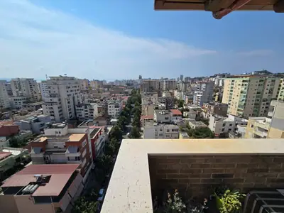 Piso amplio 2+1, 43/45