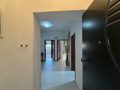 Piso amplio 3+1, 12/18