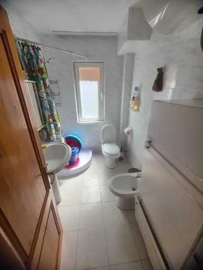 1+1 apartment, 9/12