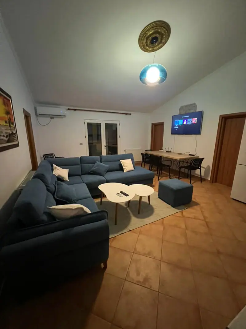 Apartament i gjerë 2+1, 5/18