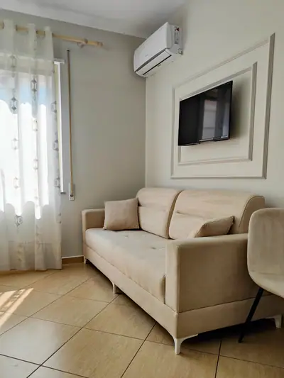 Garsonierë pranë plazhit