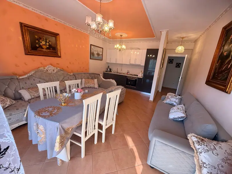 Apartament 1+1 pranë plazhit, 2/10