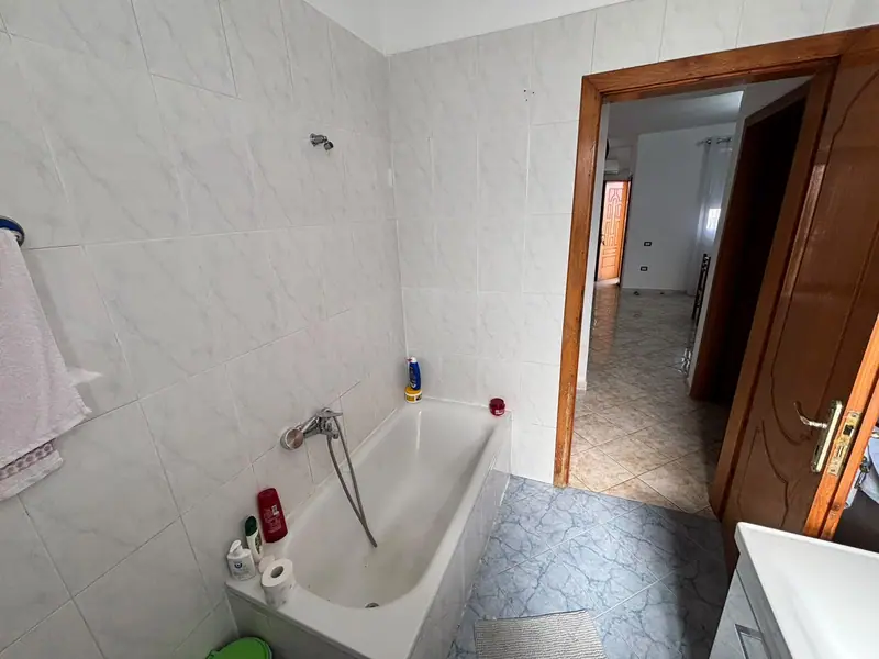 Apartament i gjerë 2+1, 5/9