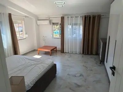 1+1 apartment, 8/12