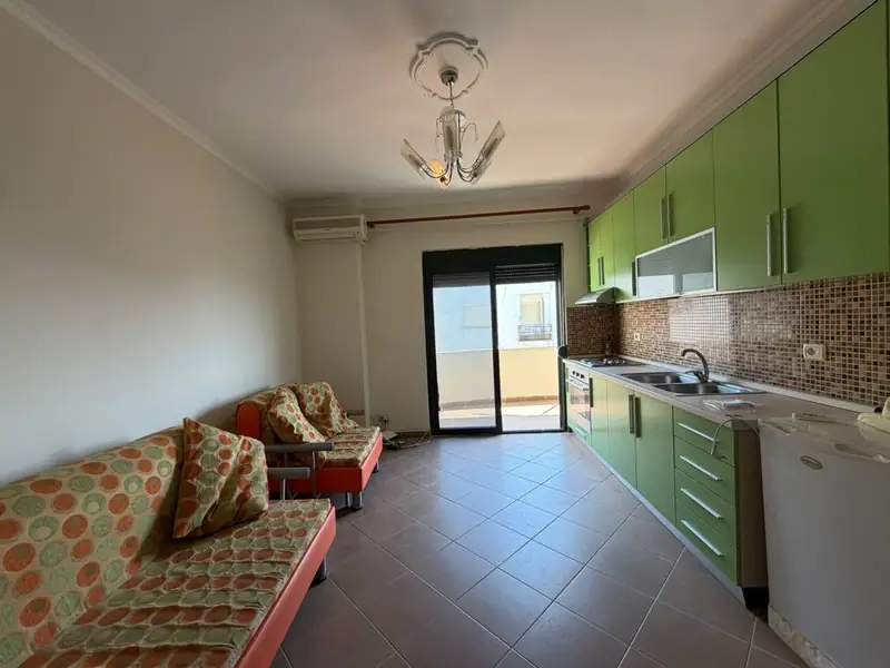 Apartament 1+1 pranë plazhit, 2/9