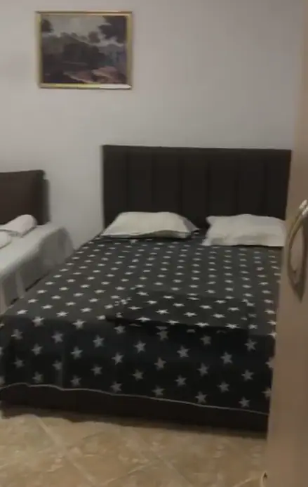 Kawalerka przy plaży, 2/3