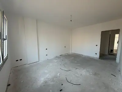 Apartament i gjerë 2+1, 7/16