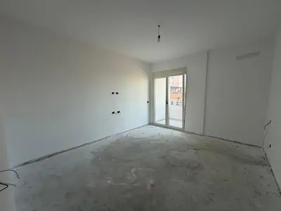 Apartament i gjerë 2+1, 8/16