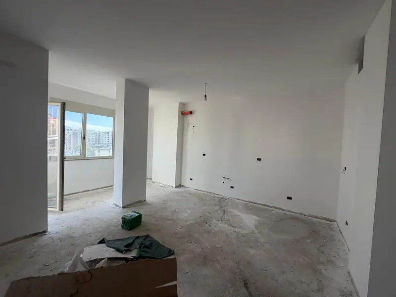 Apartament i gjerë 2+1, 4/14