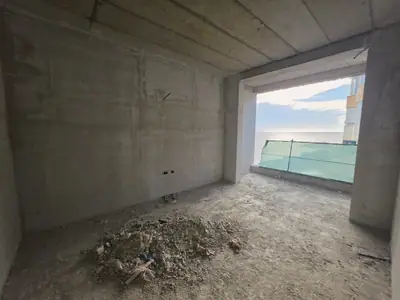 Apartament 2+1 me pamje nga deti