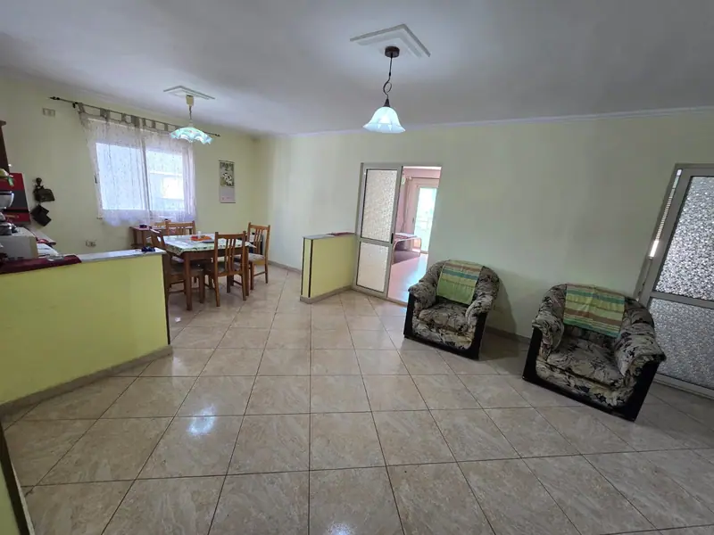 Piso amplio 2+1, 2/15