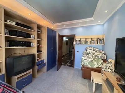 Apartament i gjerë 3+1, 12/18
