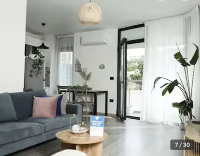 Apartament 1+1 me pamje nga deti