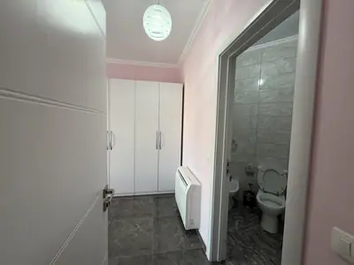 Piso amplio 2+1, 10/16
