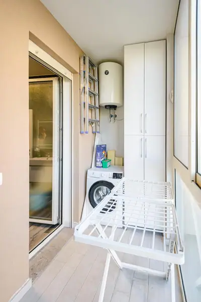 Apartament 2+1, 17/23