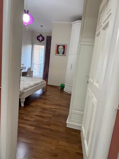 Apartament i gjerë 3+1, 11/19
