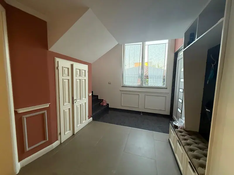 Apartament i gjerë 3+1, 4/19