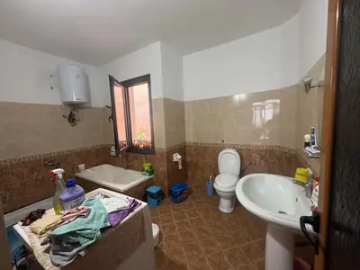 Spacious 2+1 apartment, 27/35