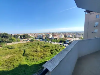 Piso 2+1, 8/21