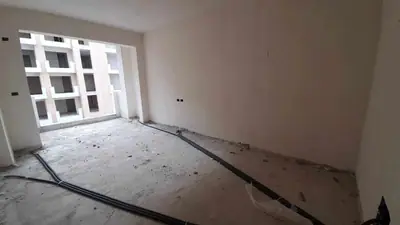 Piso amplio 1+1, 9/9